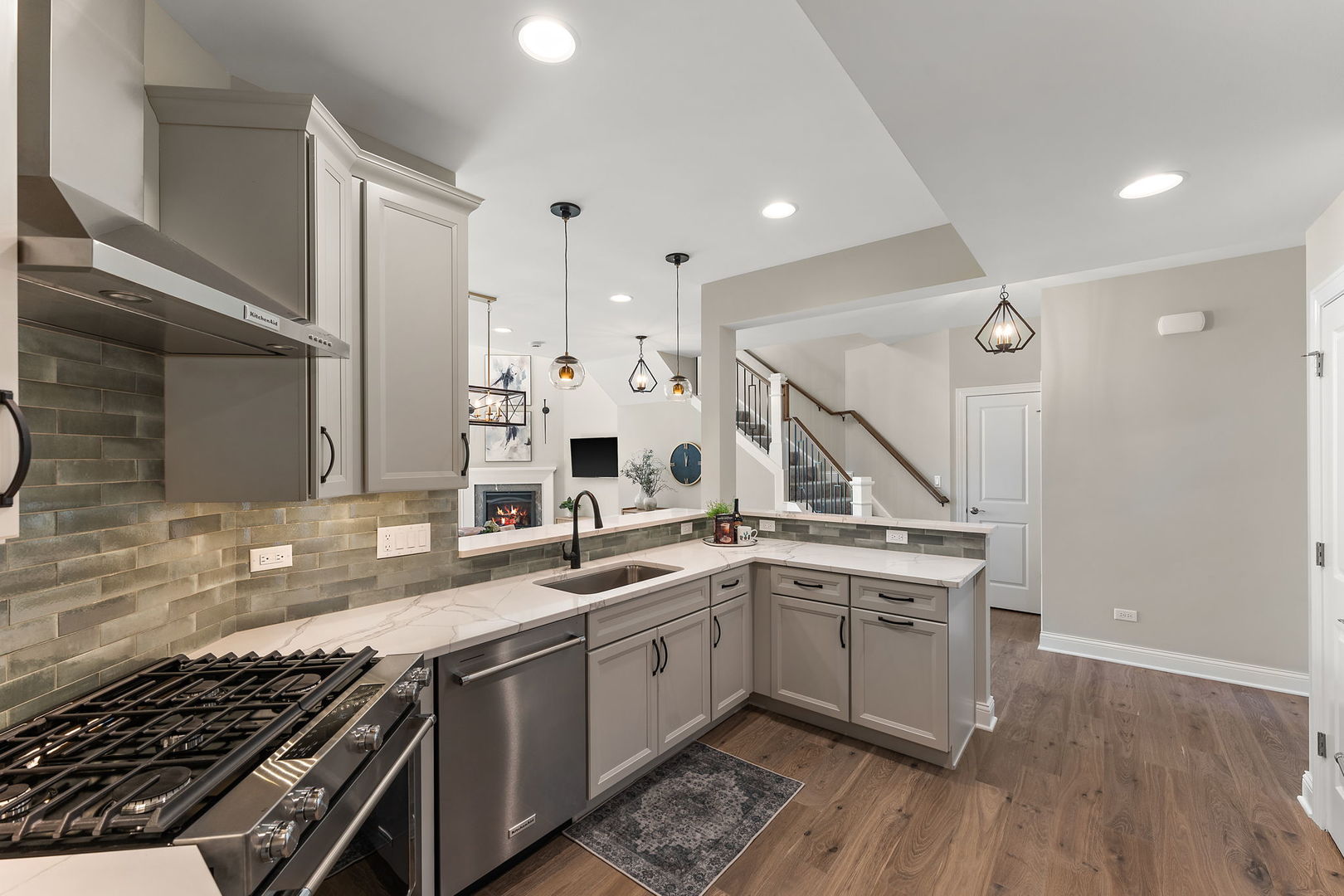 11166 Tuscany Lane, Lemont, IL 60439