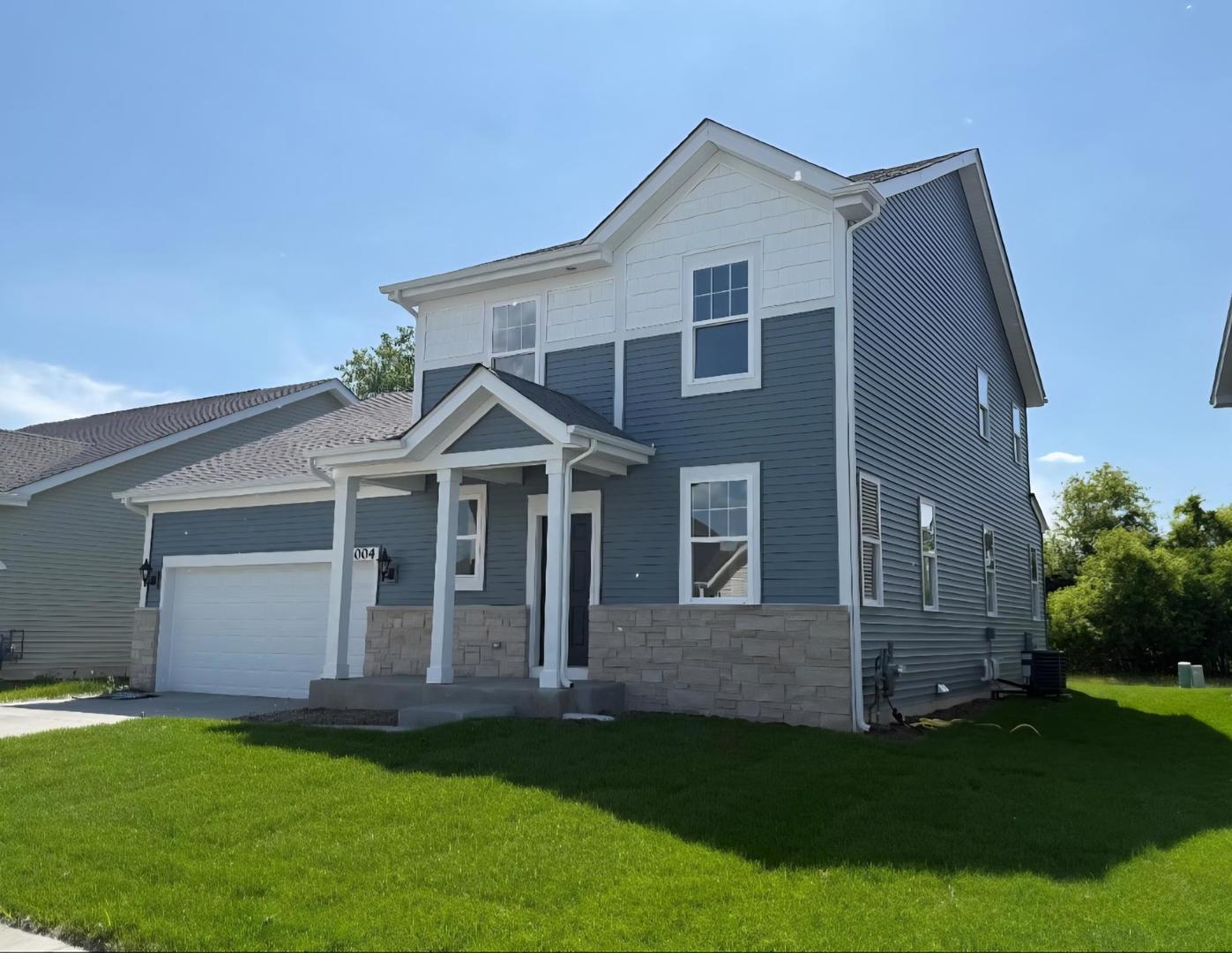 32004 Savannah Drive, Lakemoor, IL 60051