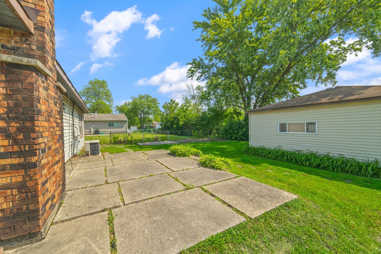 17433 Appletree Drive, Hazel Crest, IL 60429
