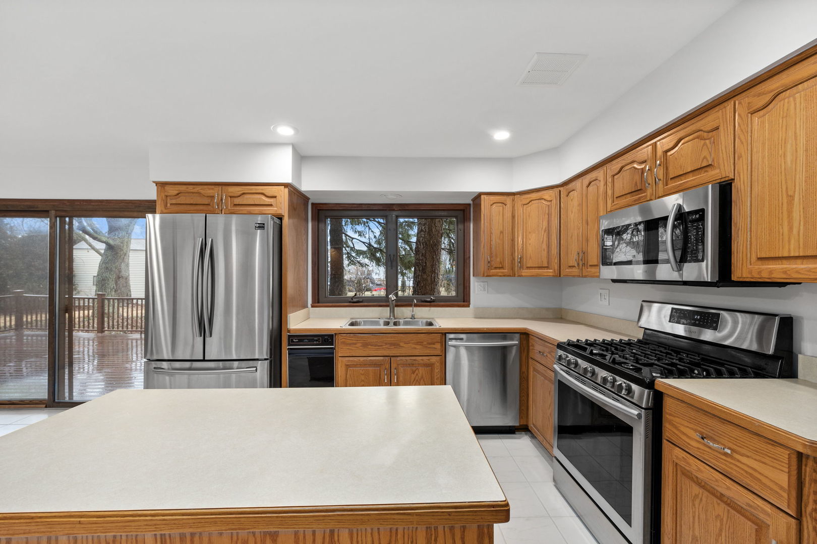 648 62nd Court, Downers Grove, IL 60516