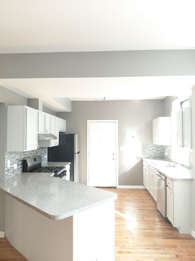 4551 S MICHIGAN Avenue #B, Chicago, IL 60653