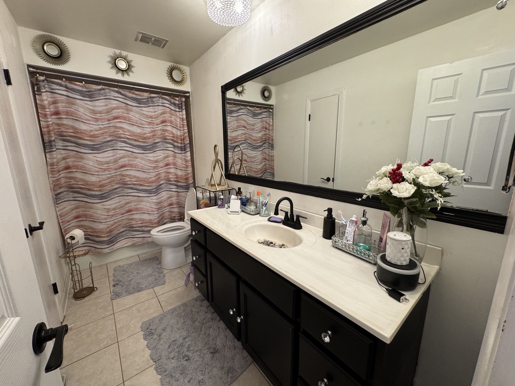 5125 Imperial Drive, Richton Park, IL 60471