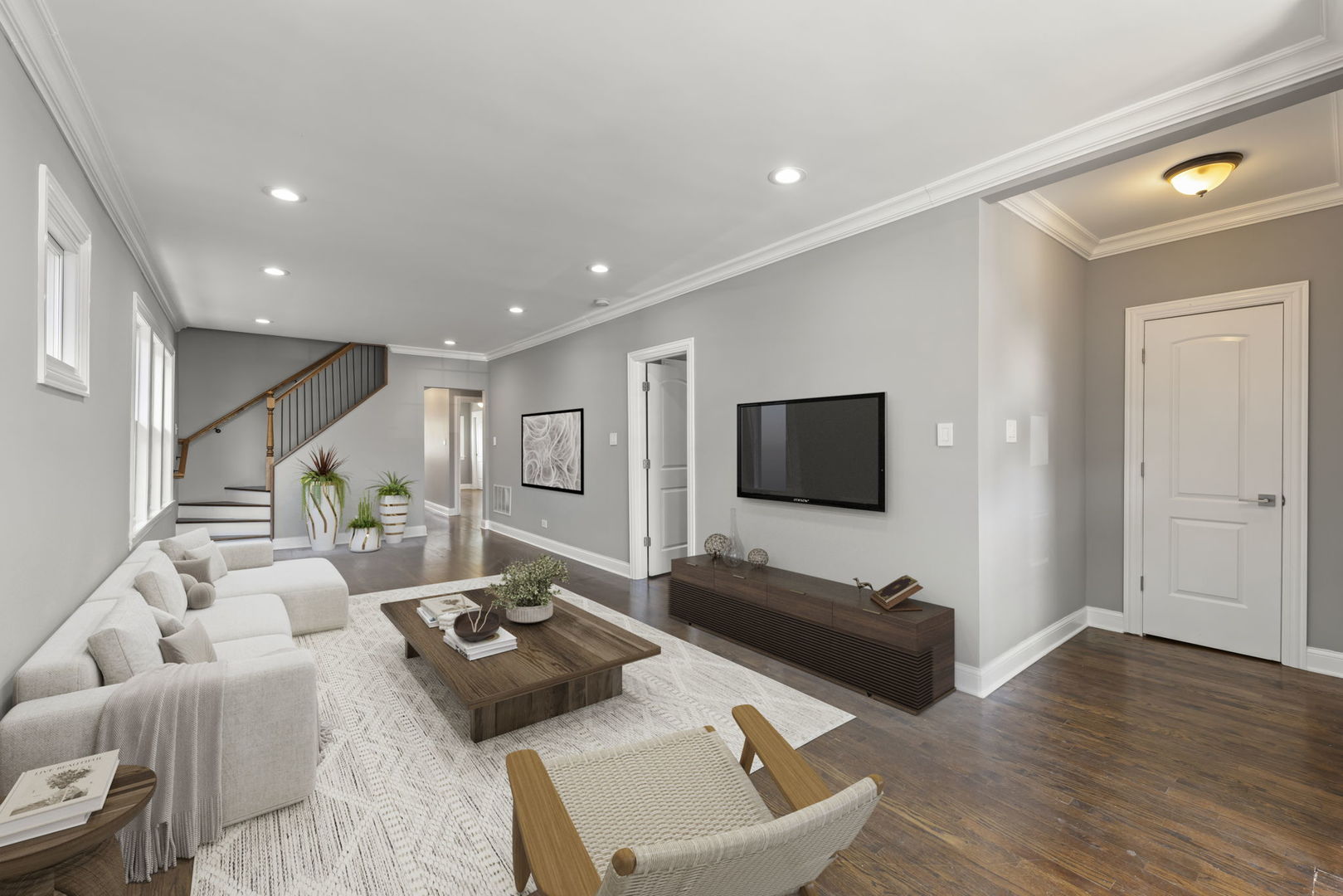 5941 W Warwick Avenue, Chicago, IL 60634