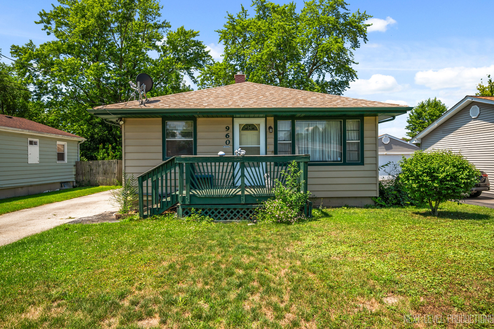 960 Assell Avenue, Aurora, IL 60505
