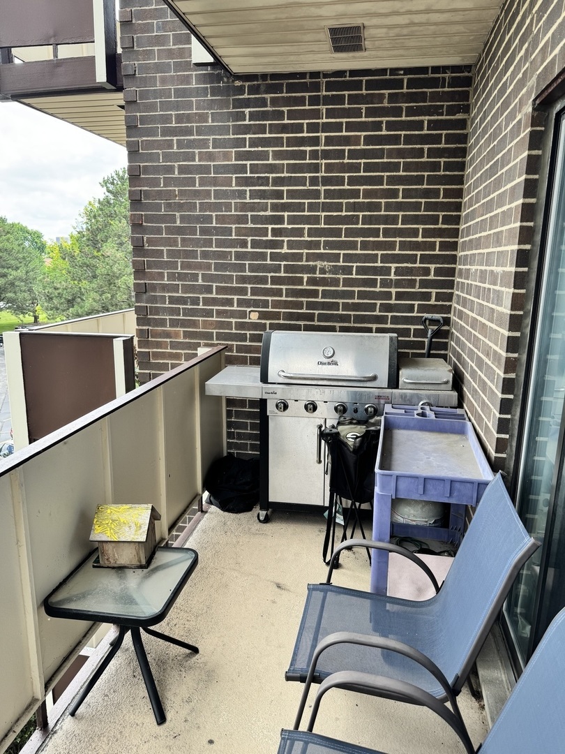 850 Wellington Avenue #304, Elk Grove Village, IL 60007