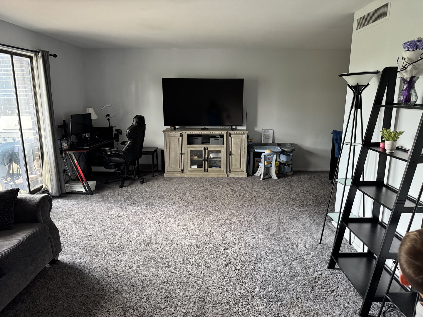 850 Wellington Avenue #304, Elk Grove Village, IL 60007