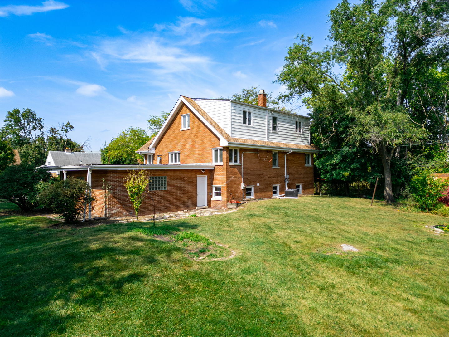 4313 Elm Avenue, Lyons, IL 60534