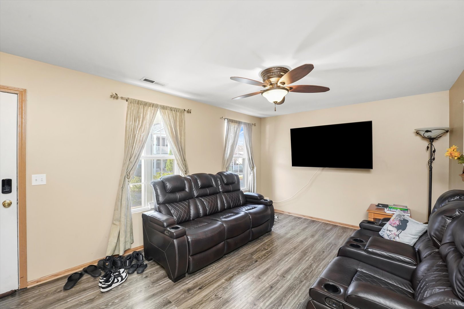 1616 LINDEN PARK Lane #1616, Aurora, IL 60504