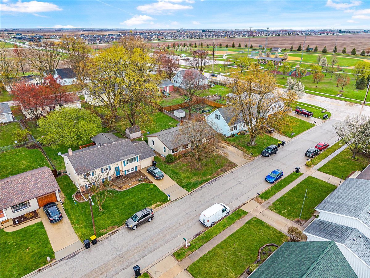 1824 Johnson Drive, Normal, IL 61761