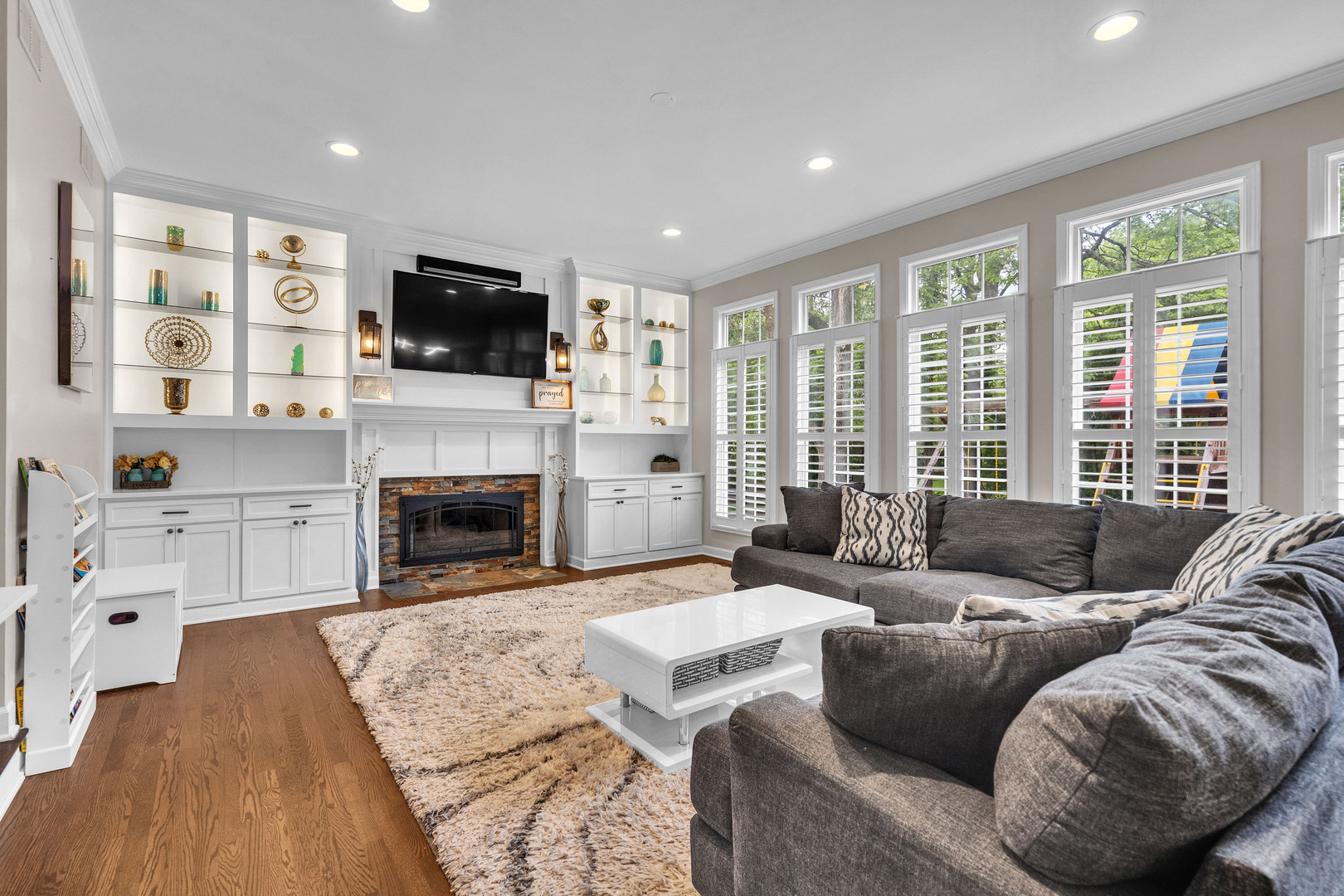 1315 Dunrobin Road, Naperville, IL 60540