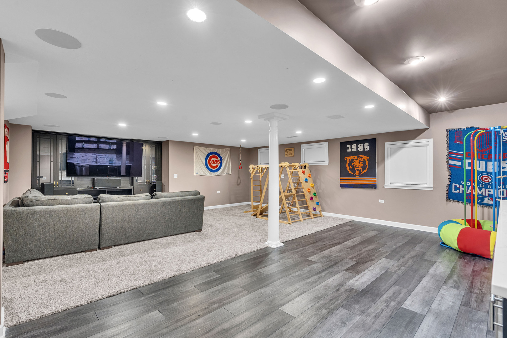 1315 Dunrobin Road, Naperville, IL 60540