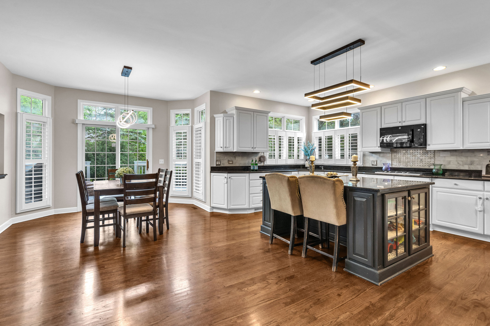 1315 Dunrobin Road, Naperville, IL 60540