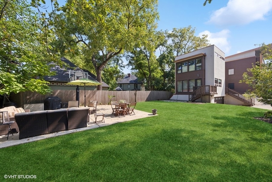 229 E Walnut Street, Hinsdale, IL 60521
