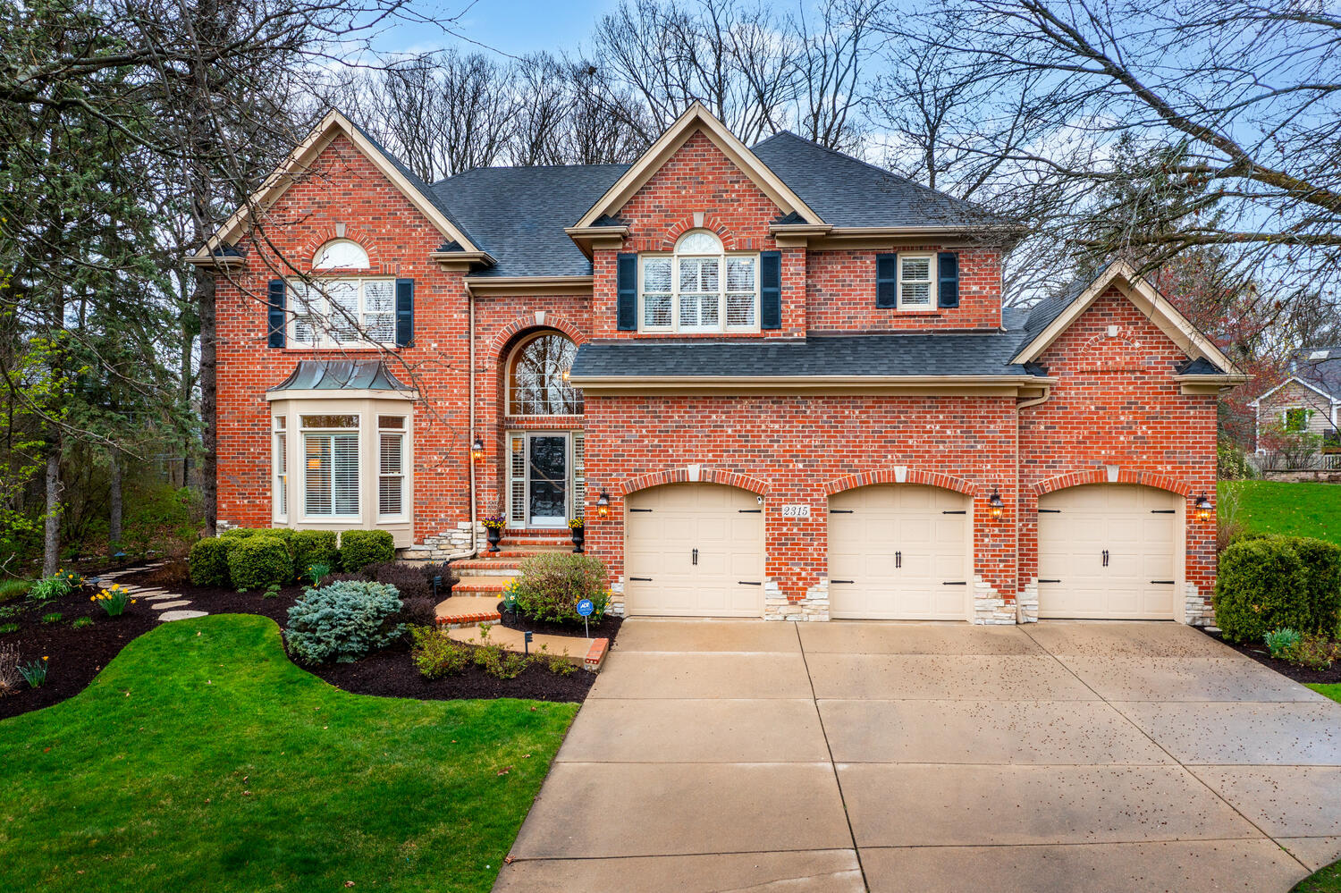 2315 Fleetwood Court, Naperville, IL 60565
