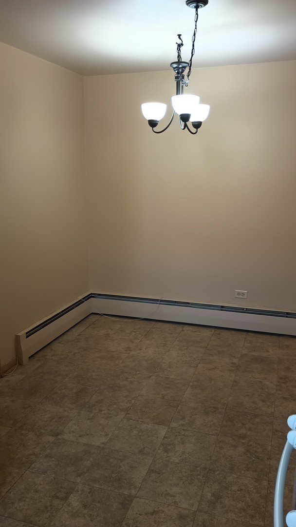 4950 Greenwood Street #3E, Skokie, IL 60077