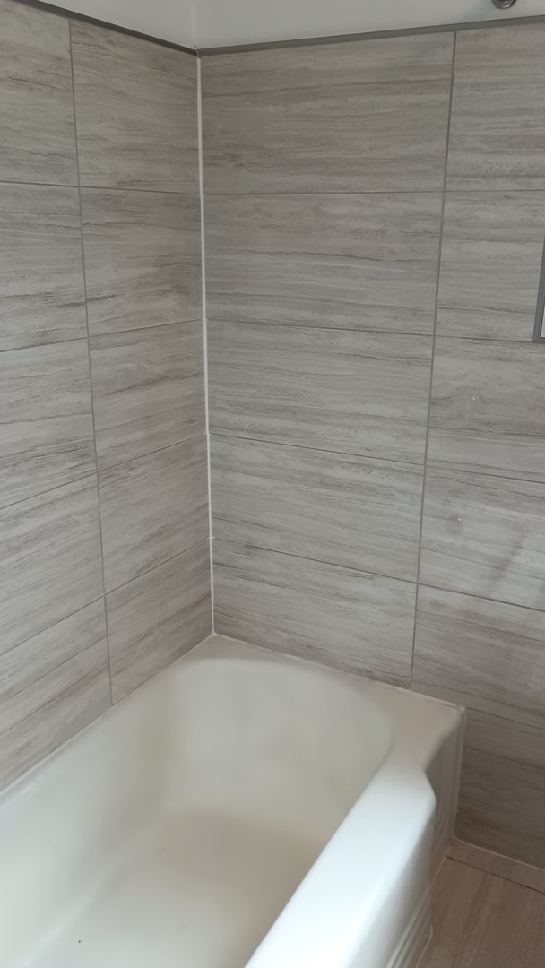 4950 Greenwood Street #3E, Skokie, IL 60077