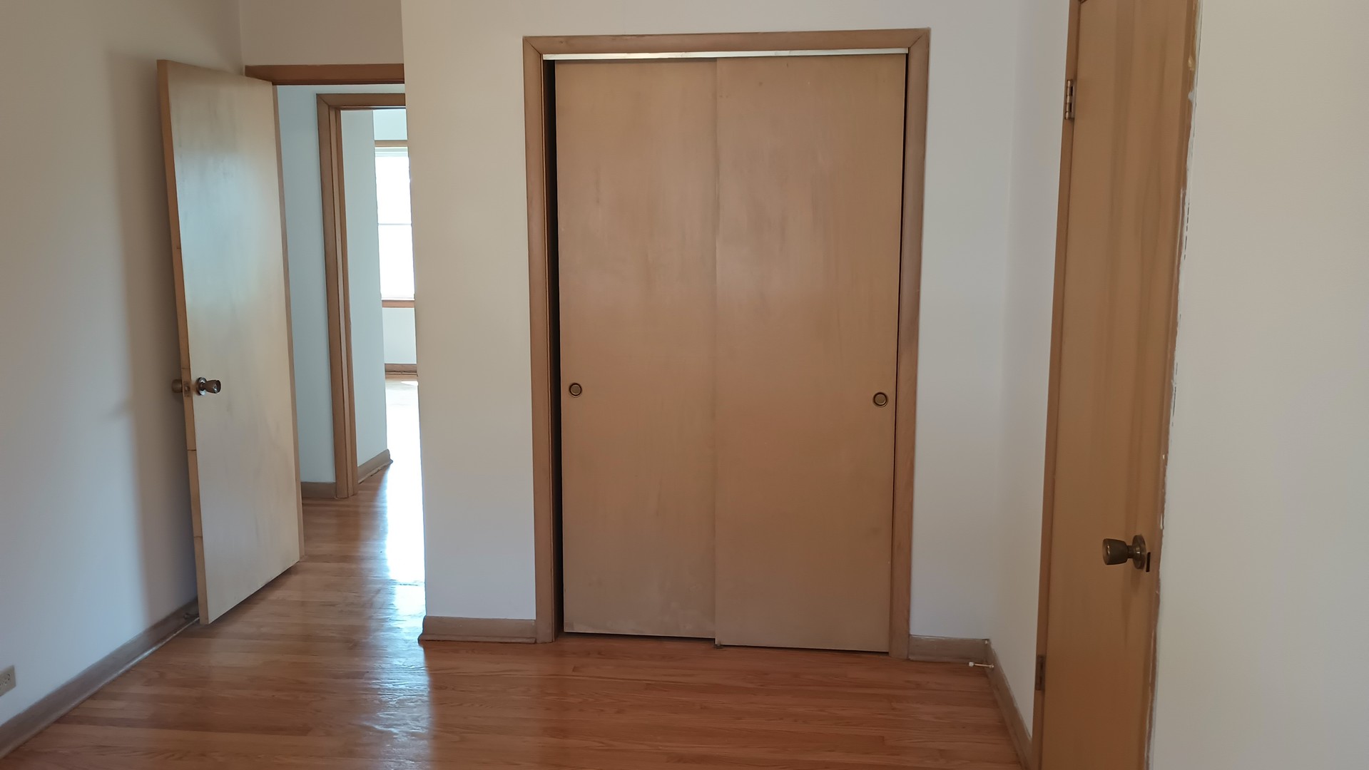 4950 Greenwood Street #3E, Skokie, IL 60077