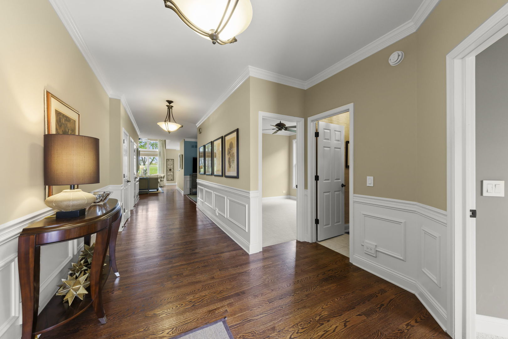 1N598 Golf View Lane, Winfield, IL 60190