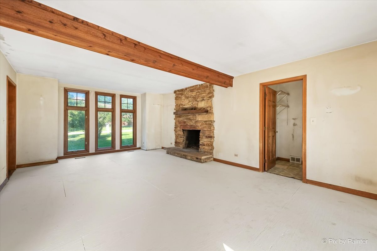 7711 Dairy Lane, Lakewood, IL 60014
