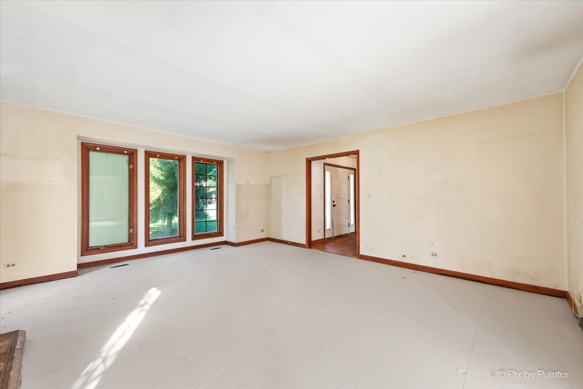 7711 Dairy Lane, Lakewood, IL 60014