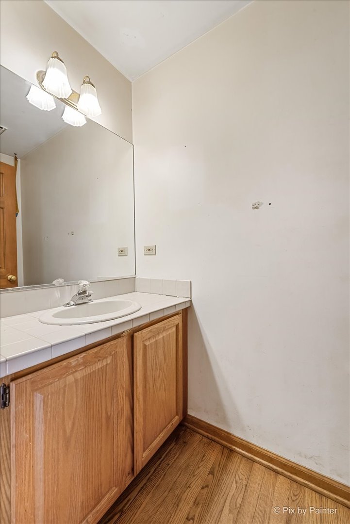 7711 Dairy Lane, Lakewood, IL 60014