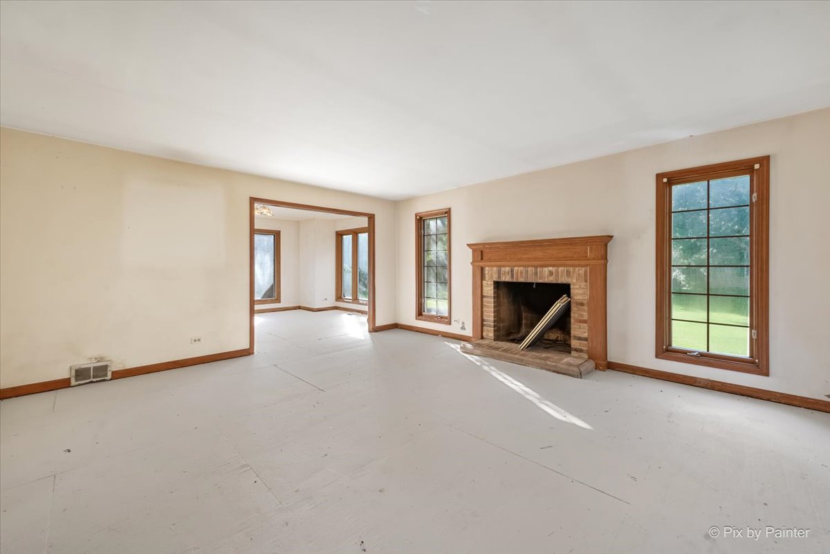 7711 Dairy Lane, Lakewood, IL 60014