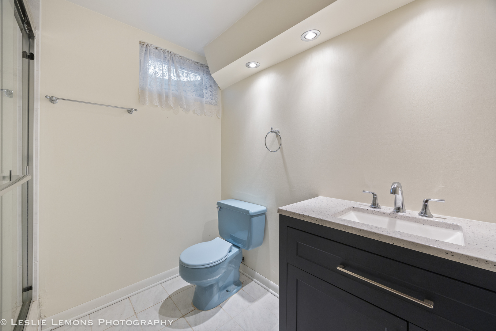 8315 Kearney Road, Downers Grove, IL 60516