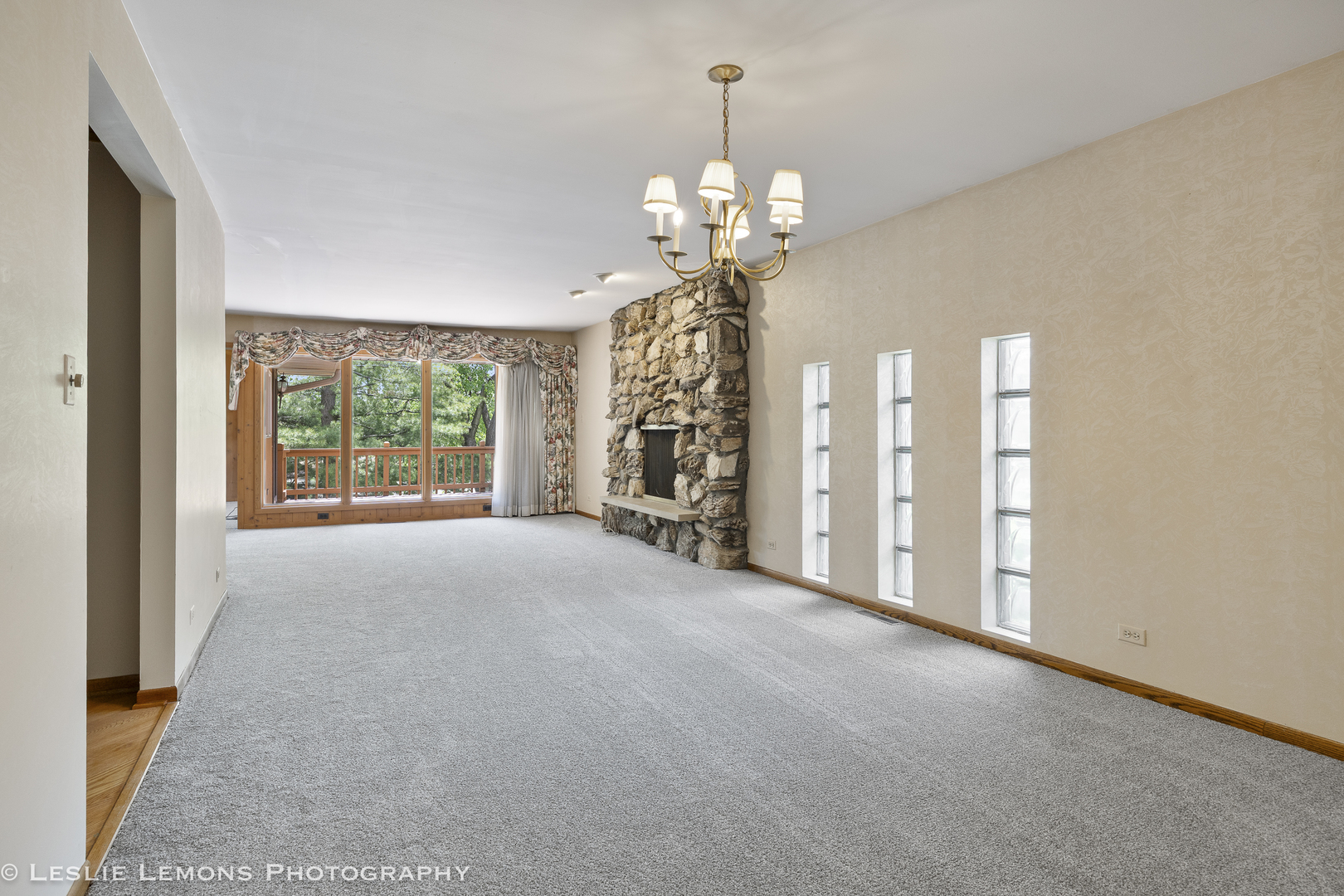 8315 Kearney Road, Downers Grove, IL 60516