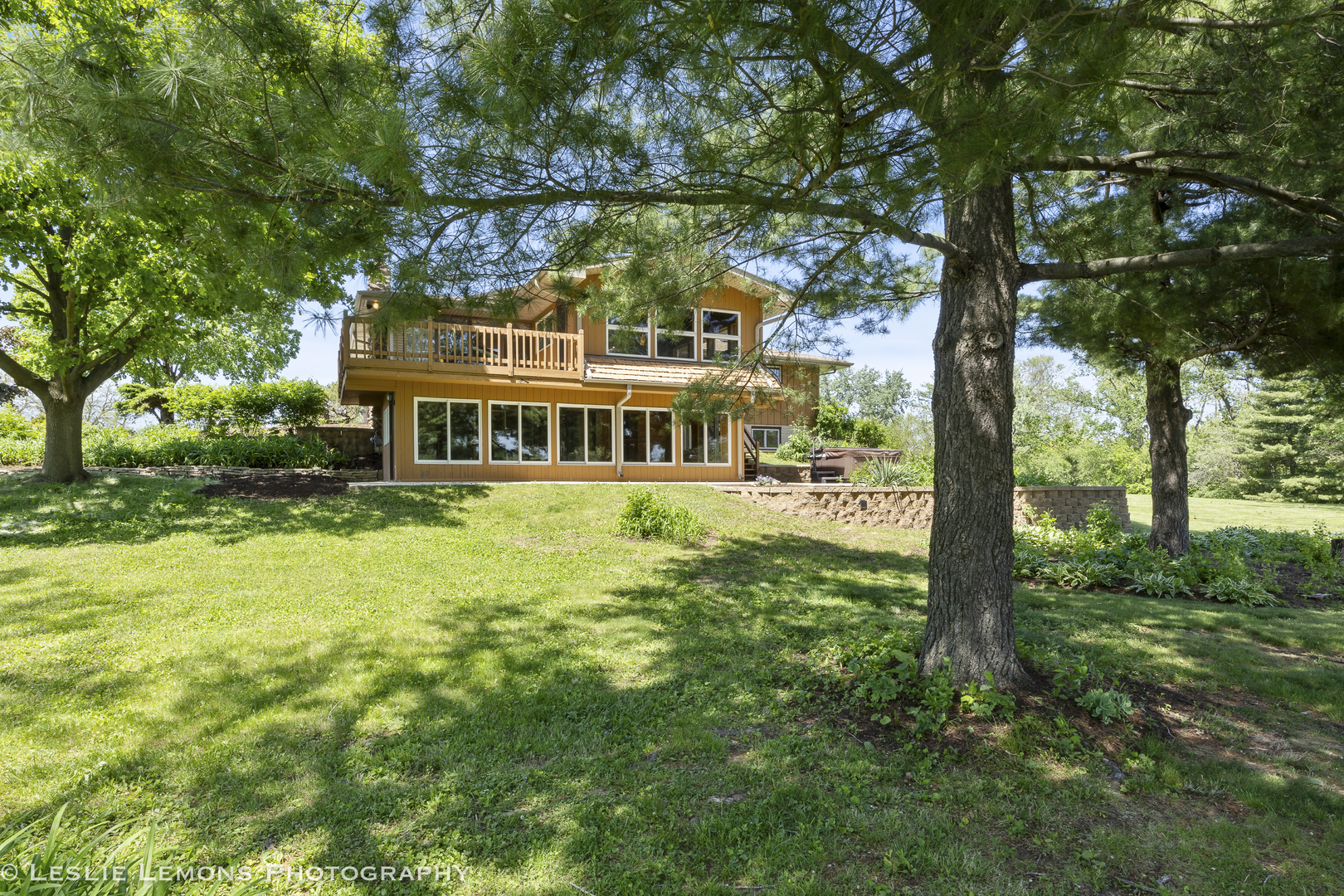 8315 Kearney Road, Downers Grove, IL 60516
