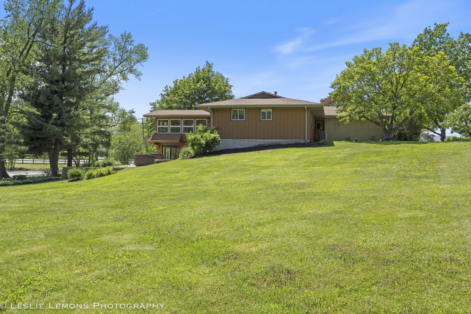 8315 Kearney Road, Downers Grove, IL 60516