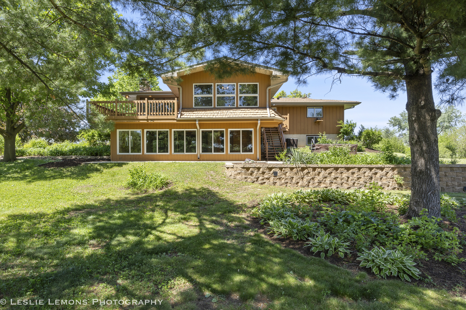 8315 Kearney Road, Downers Grove, IL 60516