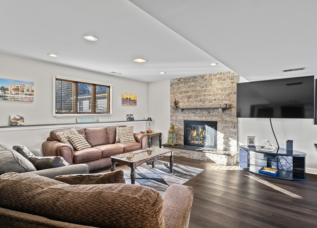3000 Miller Drive, McHenry, IL 60050