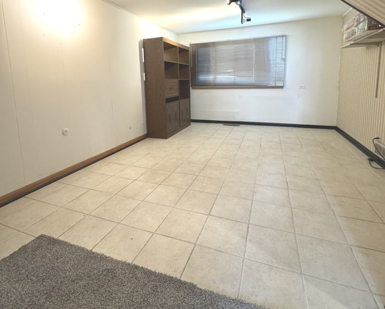 15201 Briar Lane, Oak Forest, IL 60452