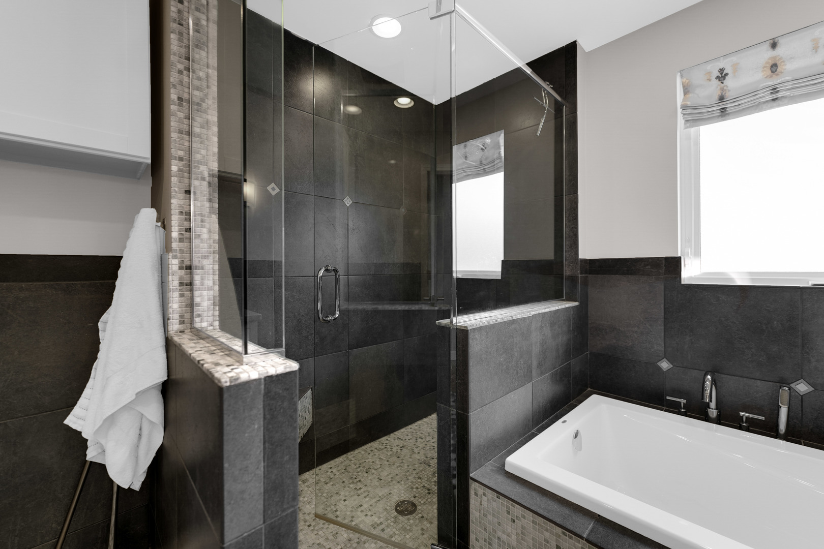 10708 W Doric Circle, Palos Hills, IL 60465