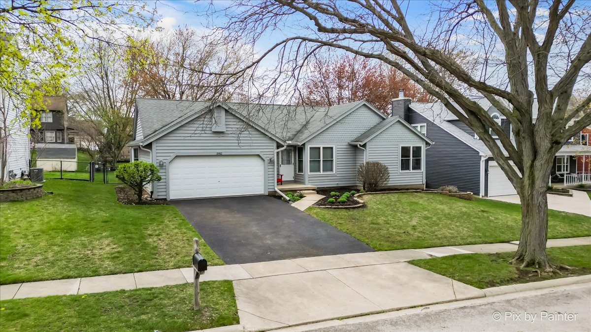 1982 Banks Drive, Elgin, IL 60123