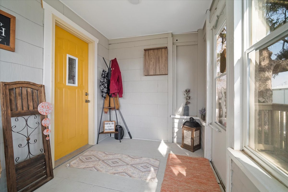 206 W 1st Street, Gridley, IL 61744