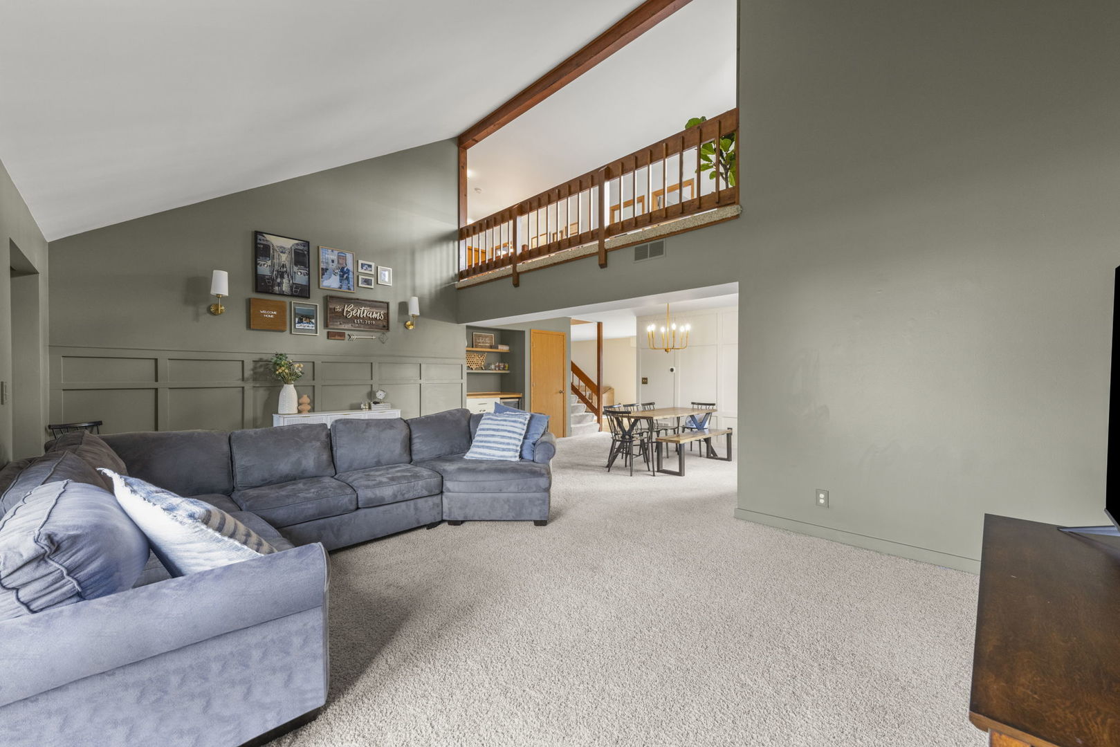 1141 Windslow Circle, Crystal Lake, IL 60014
