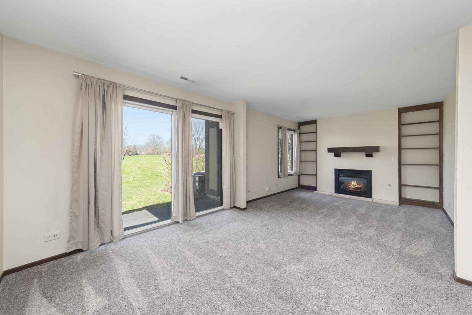 1412 Princeton Court #A, Wheaton, IL 60189