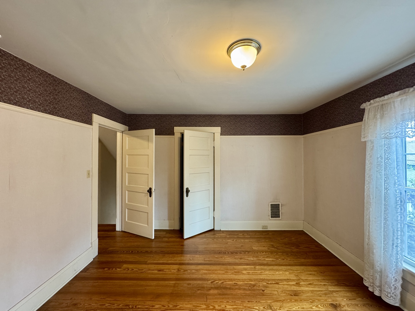 221 W Peru Street, Princeton, IL 61356