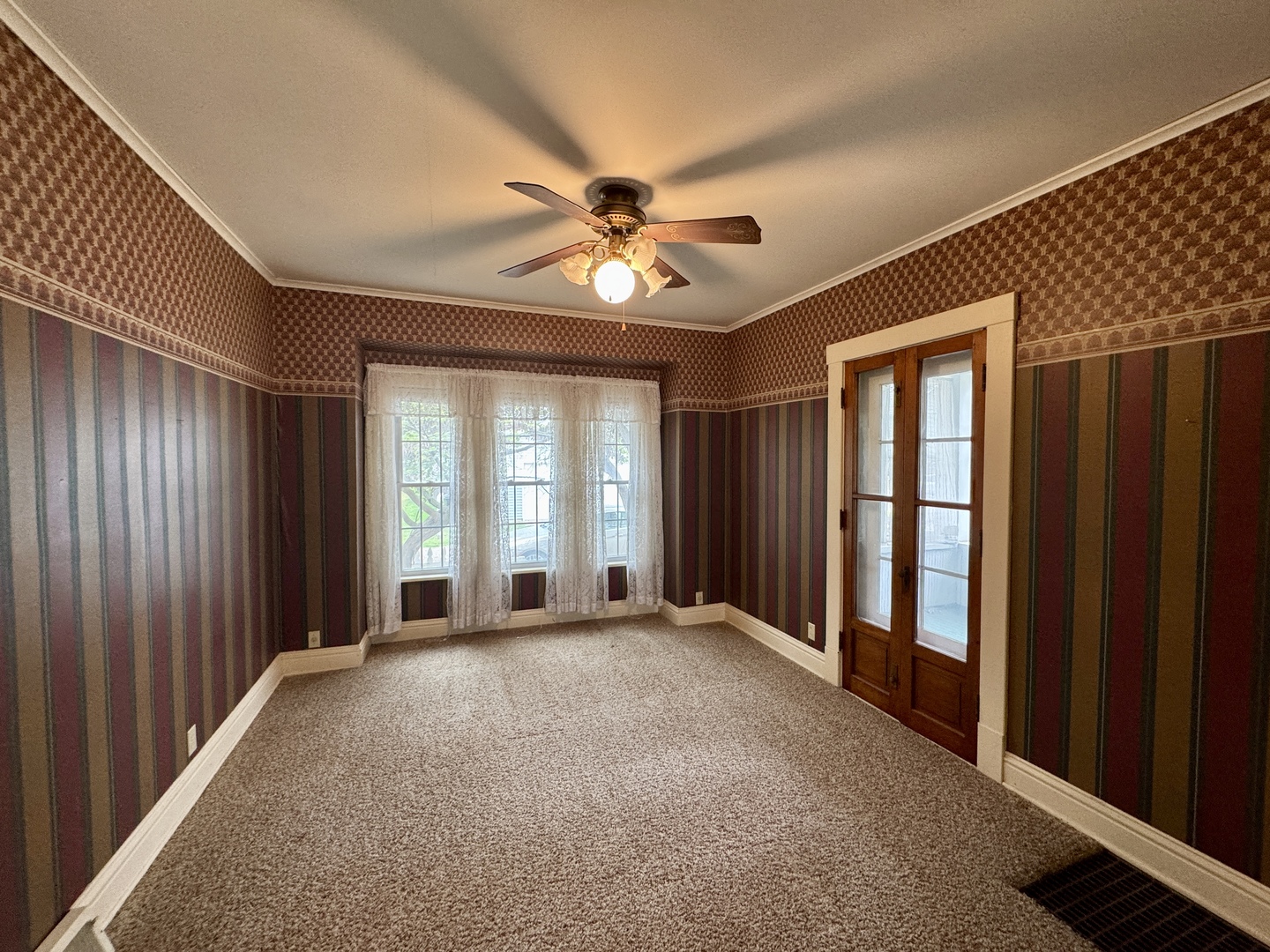 221 W Peru Street, Princeton, IL 61356