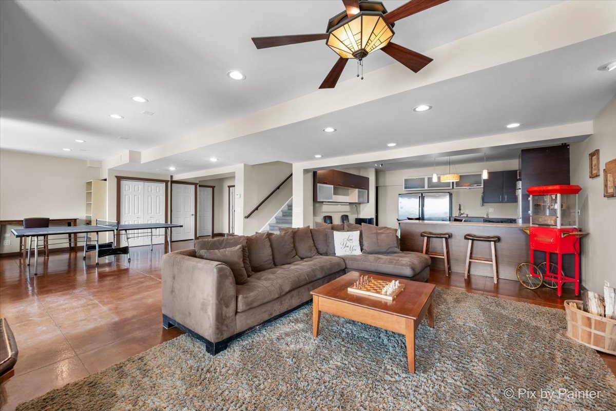 12N901 Coombs Road, Elgin, IL 60124