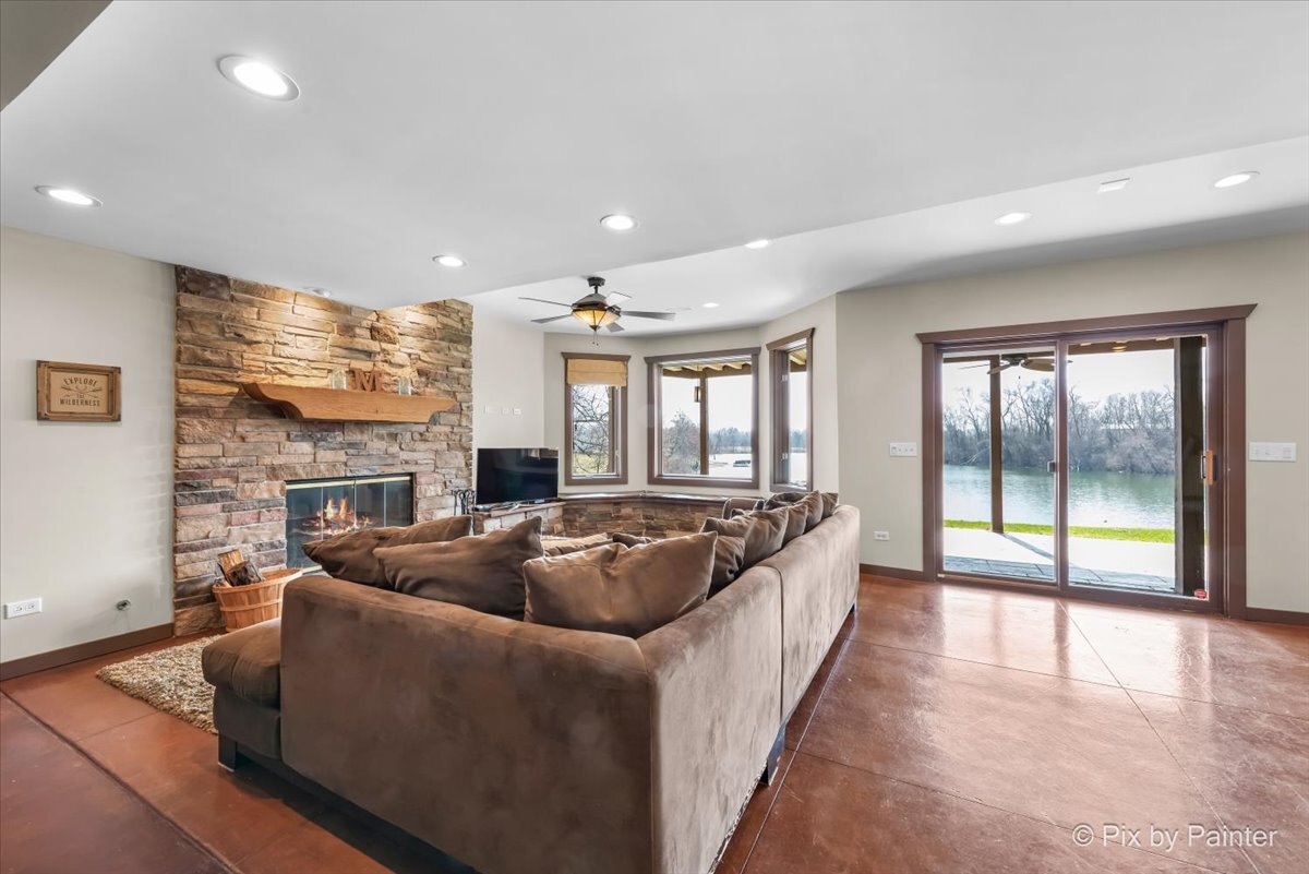 12N901 Coombs Road, Elgin, IL 60124