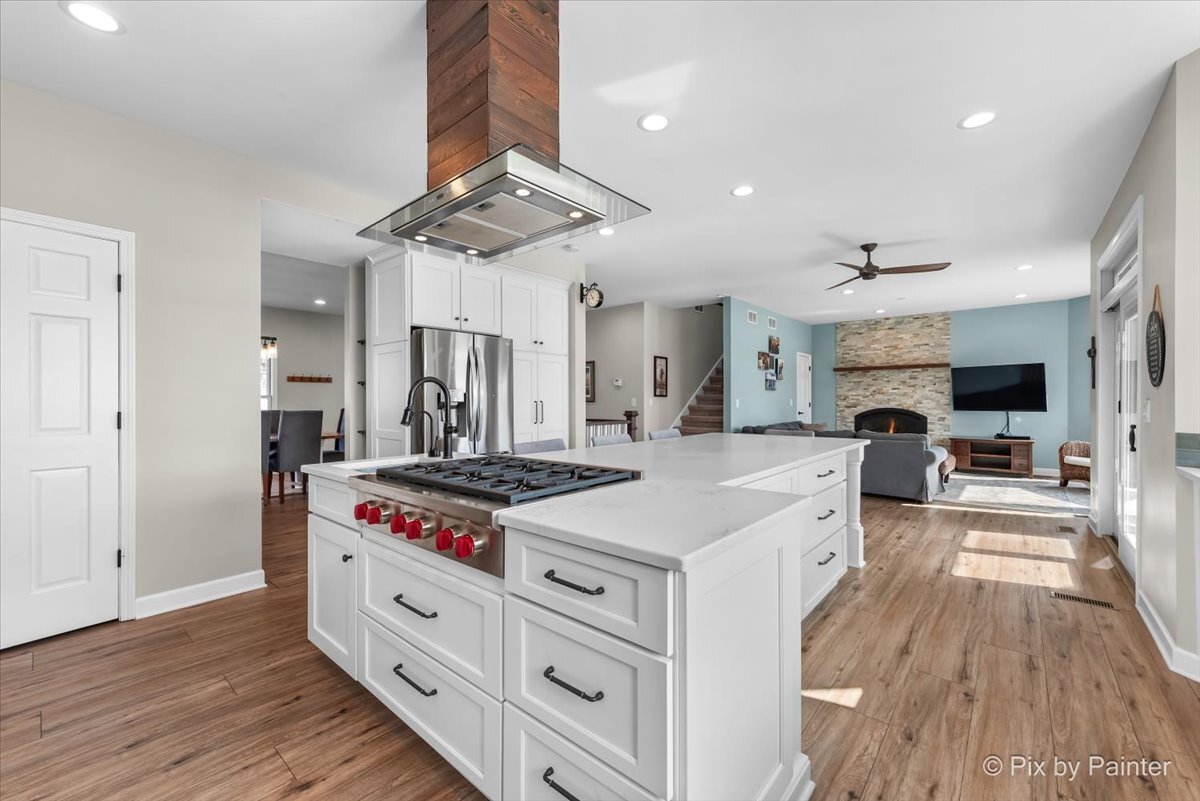 12N901 Coombs Road, Elgin, IL 60124