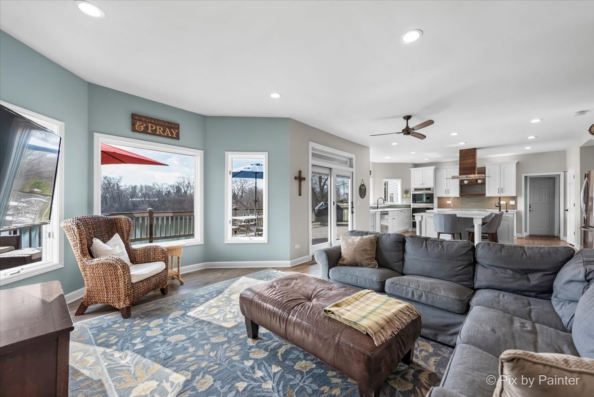 12N901 Coombs Road, Elgin, IL 60124