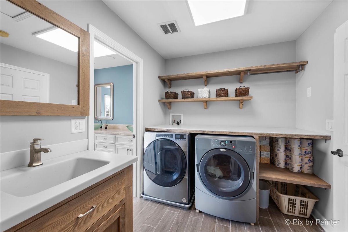 12N901 Coombs Road, Elgin, IL 60124