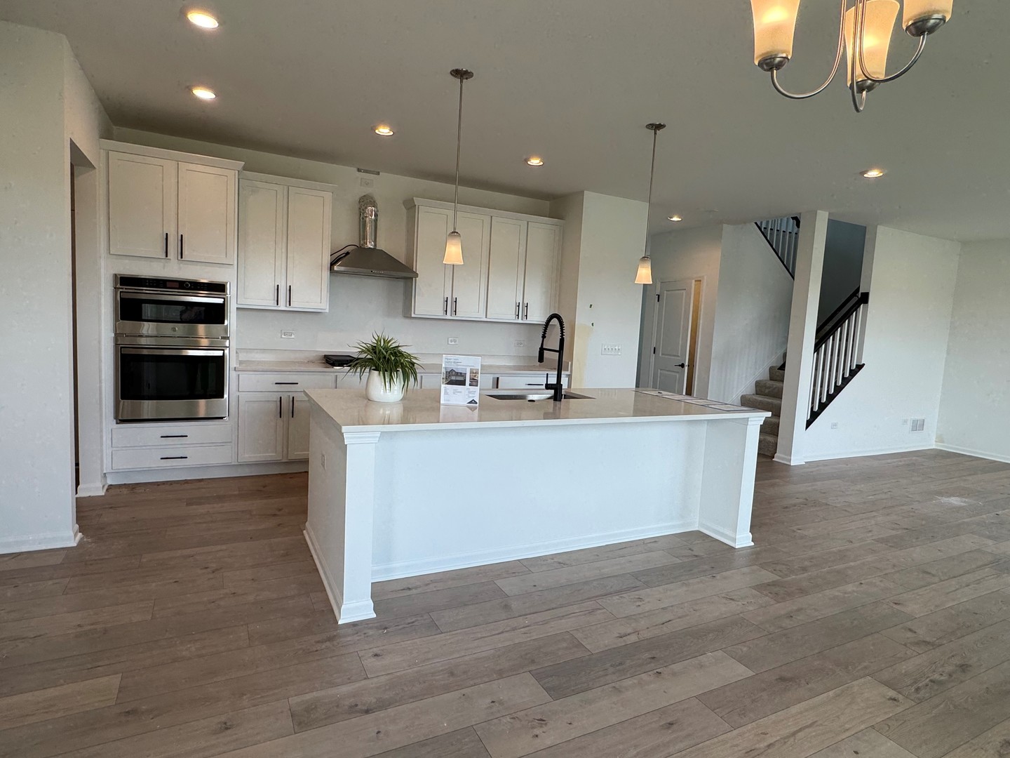627 Henry Lane, Oswego, IL 60543
