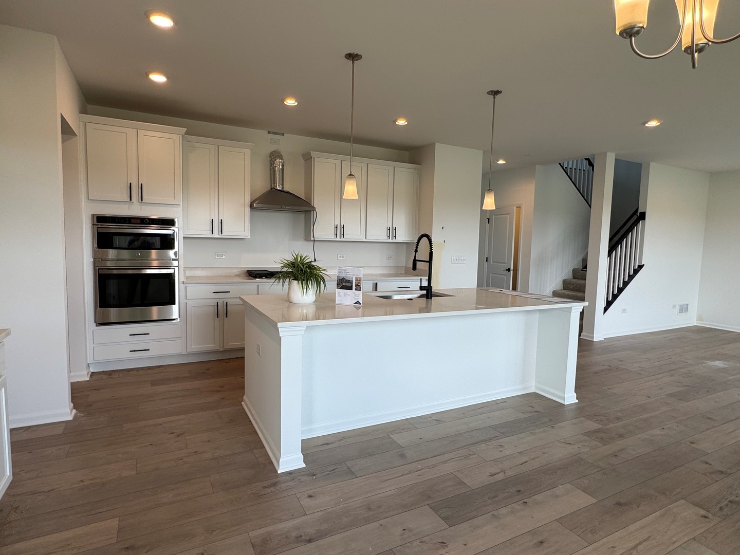 627 Henry Lane, Oswego, IL 60543