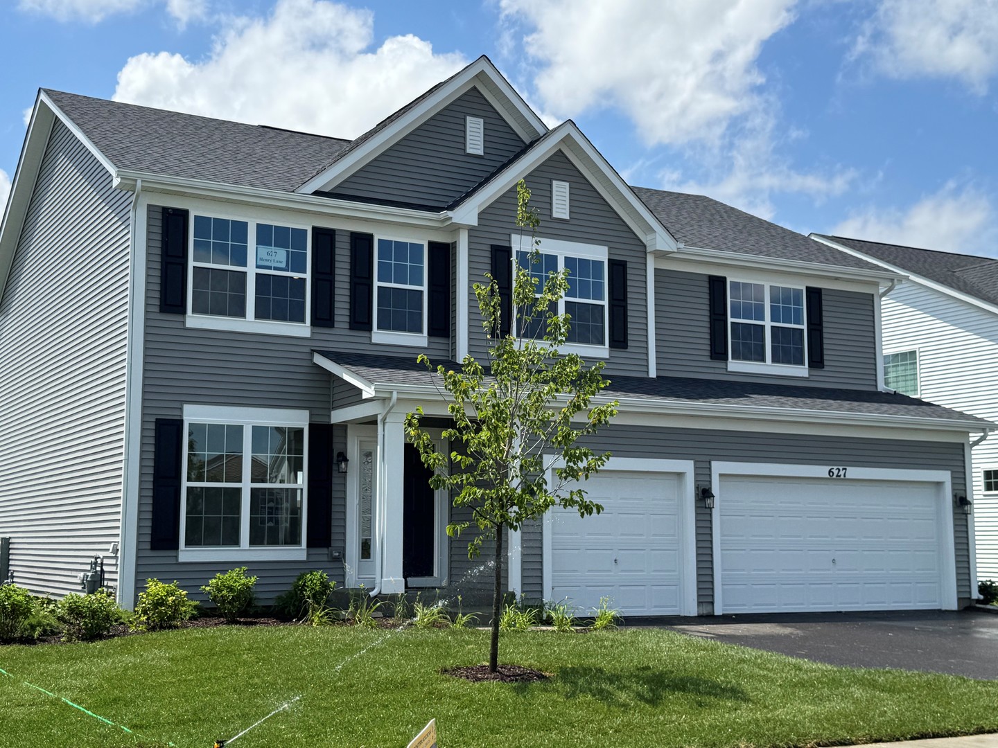 627 Henry Lane, Oswego, IL 60543
