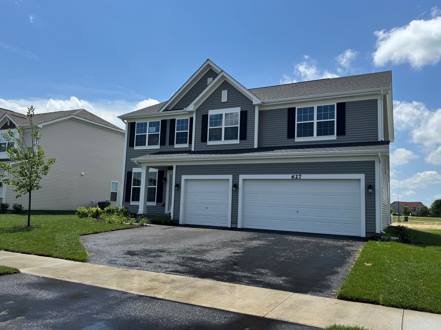 627 Henry Lane, Oswego, IL 60543