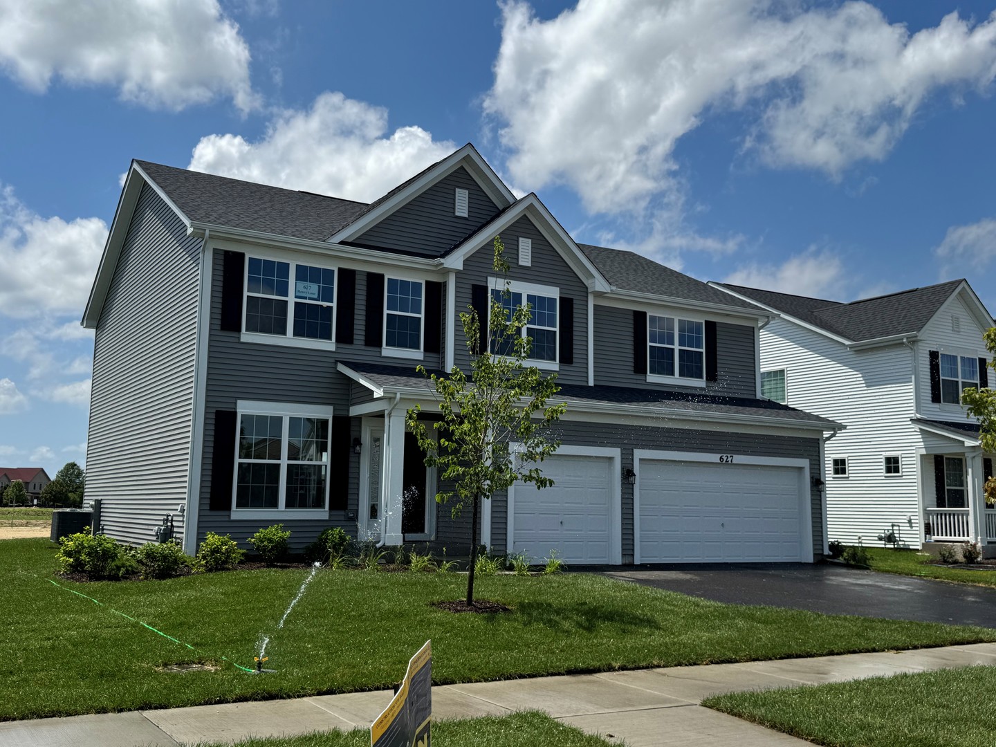 627 Henry Lane, Oswego, IL 60543
